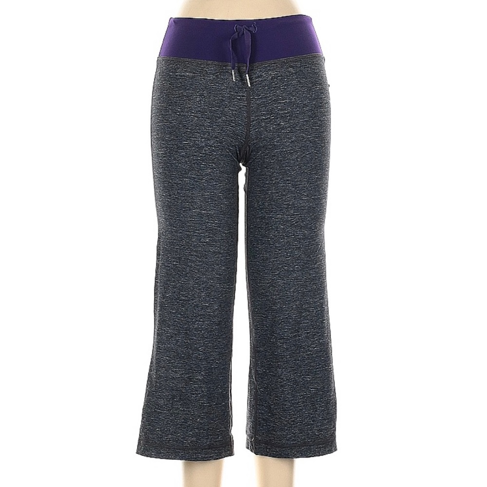 Lululemon Capri pants, 6
